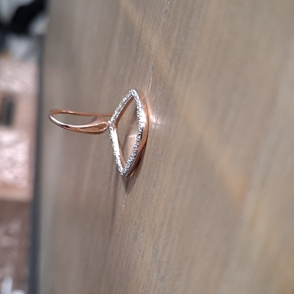 NWT Monica Vinader Riva Kite diamond hoop earrings - Picture 8 of 16
